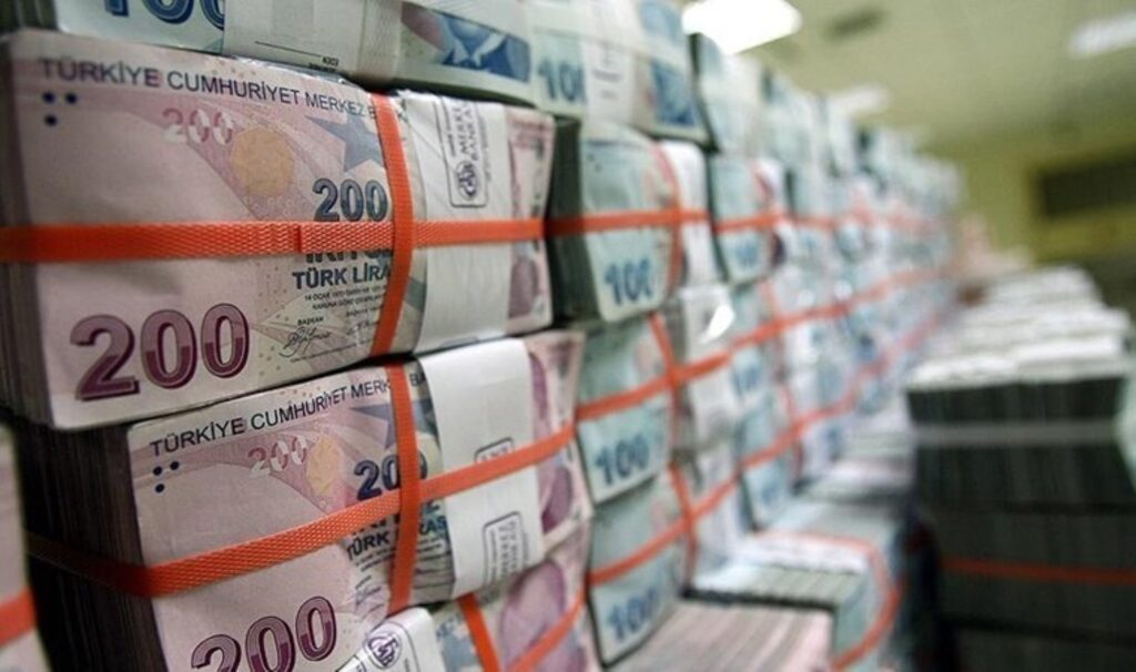 Bütçenin brüt borç stoku 7,8 trilyon lira oldu