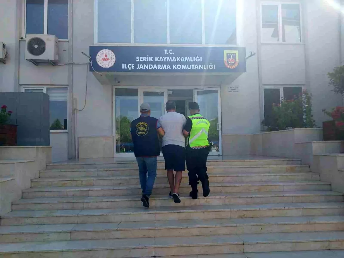 Serik’te Uyuşturucu Tüccarı Yakalandı