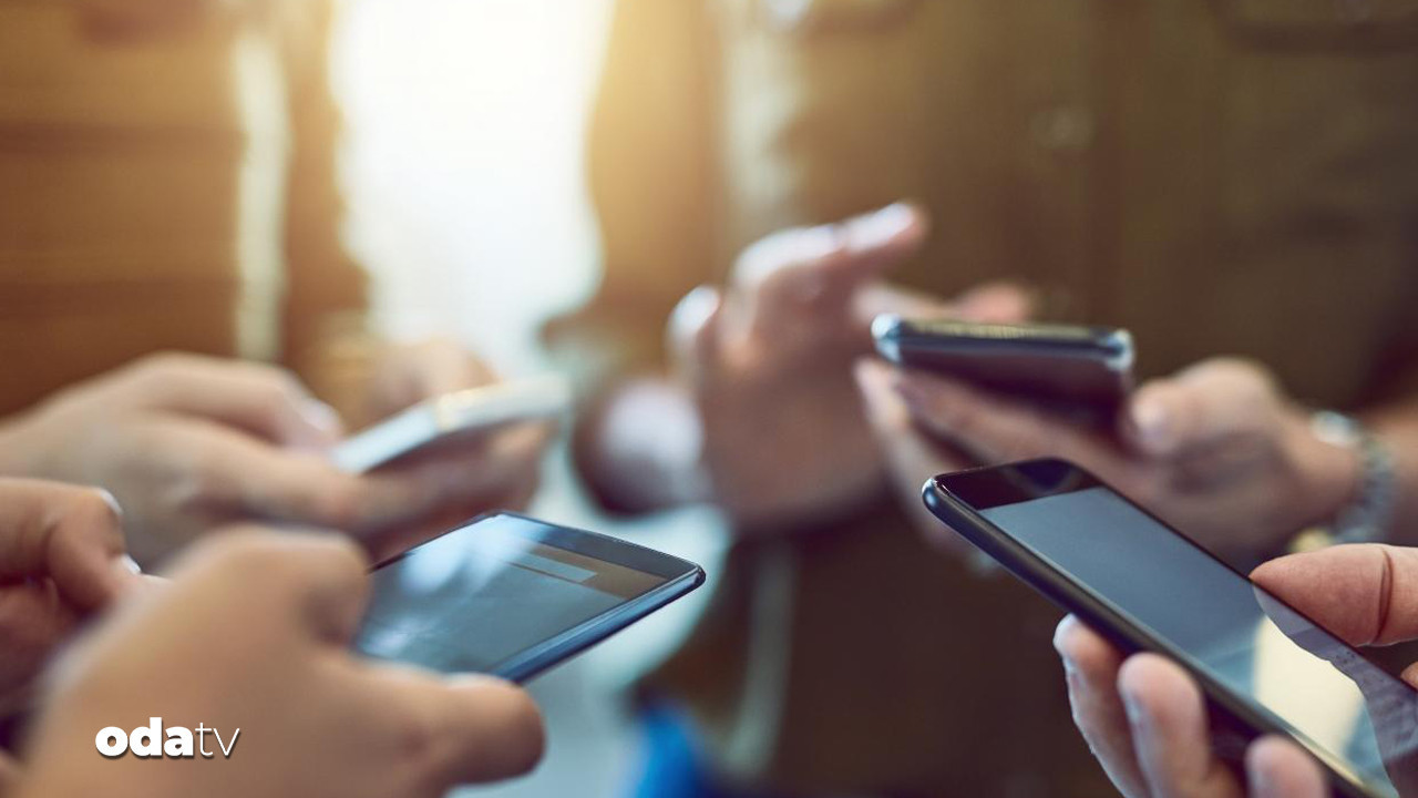 Japonlar sürekli ‘çevrimiçi’