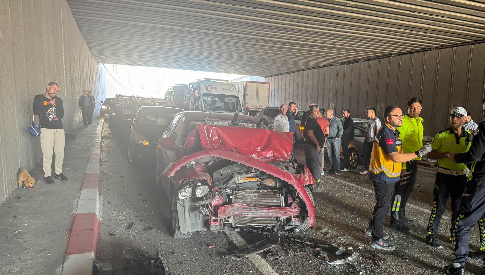 Uşak’ta zincirleme kaza: Üç yaralı