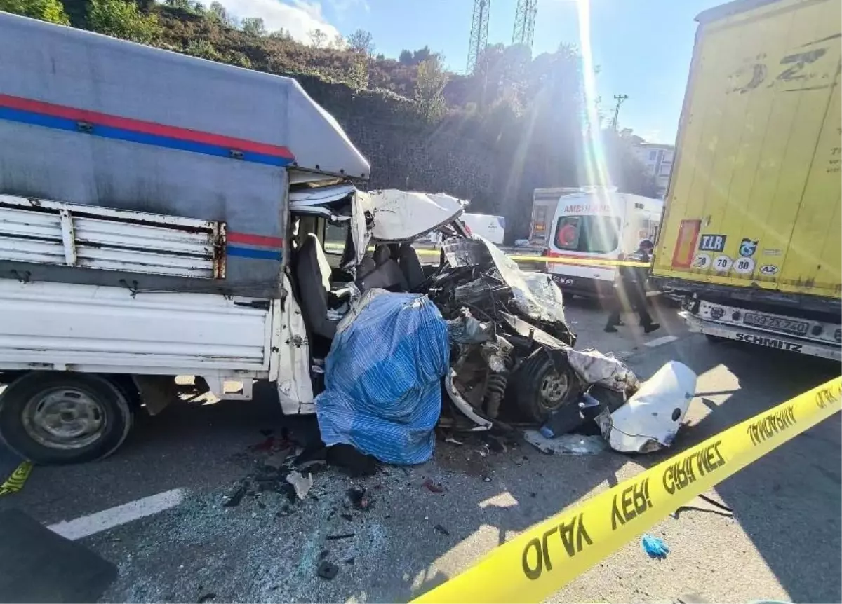 Görele’de Kamyonet TIR’a Çarptı: 1 Ölü, 2 Yaralı