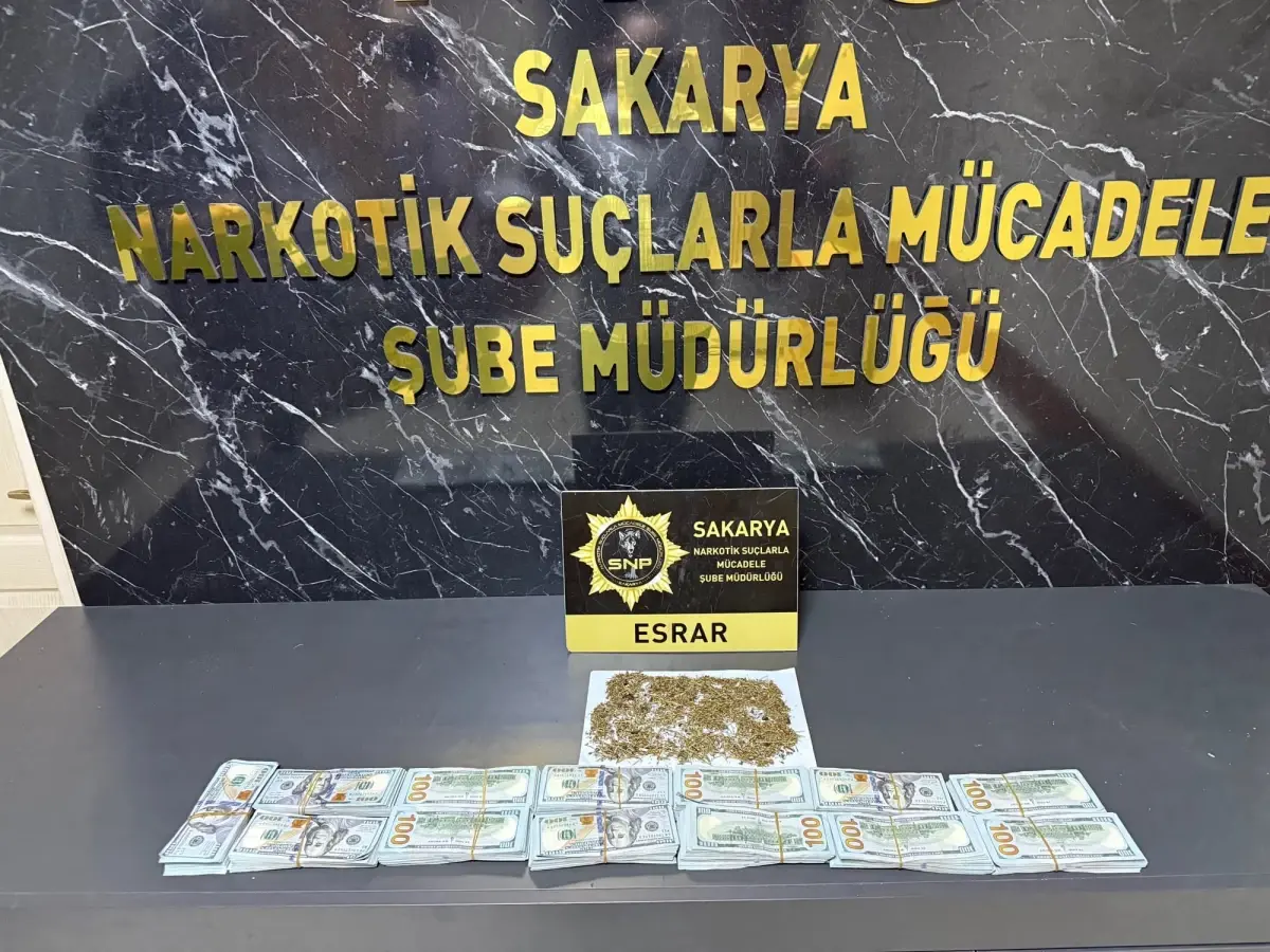 Sakarya’da Kuyumcu Soygununa Soruşturma: 130 Bin Dolar ve Esrar Ele Geçirildi