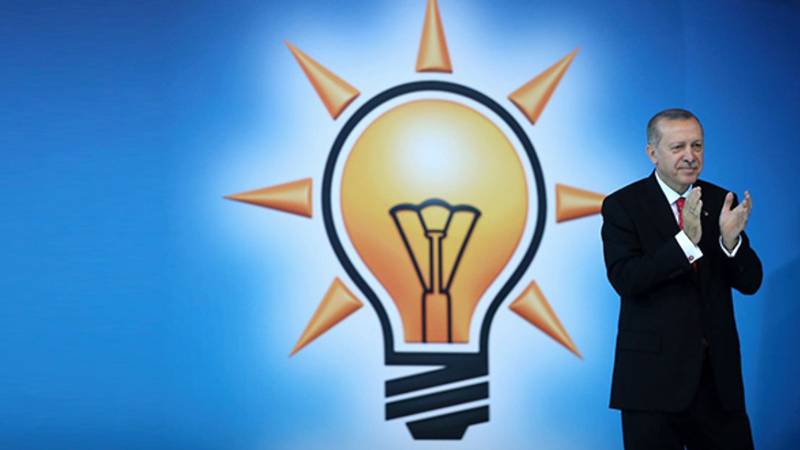 AKP kulislerinde konuşulan 3 ana başlık nedir?