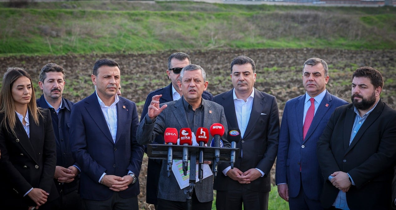 Özgür Özel: Mahkemede savcı oyuncu değiştiremez!