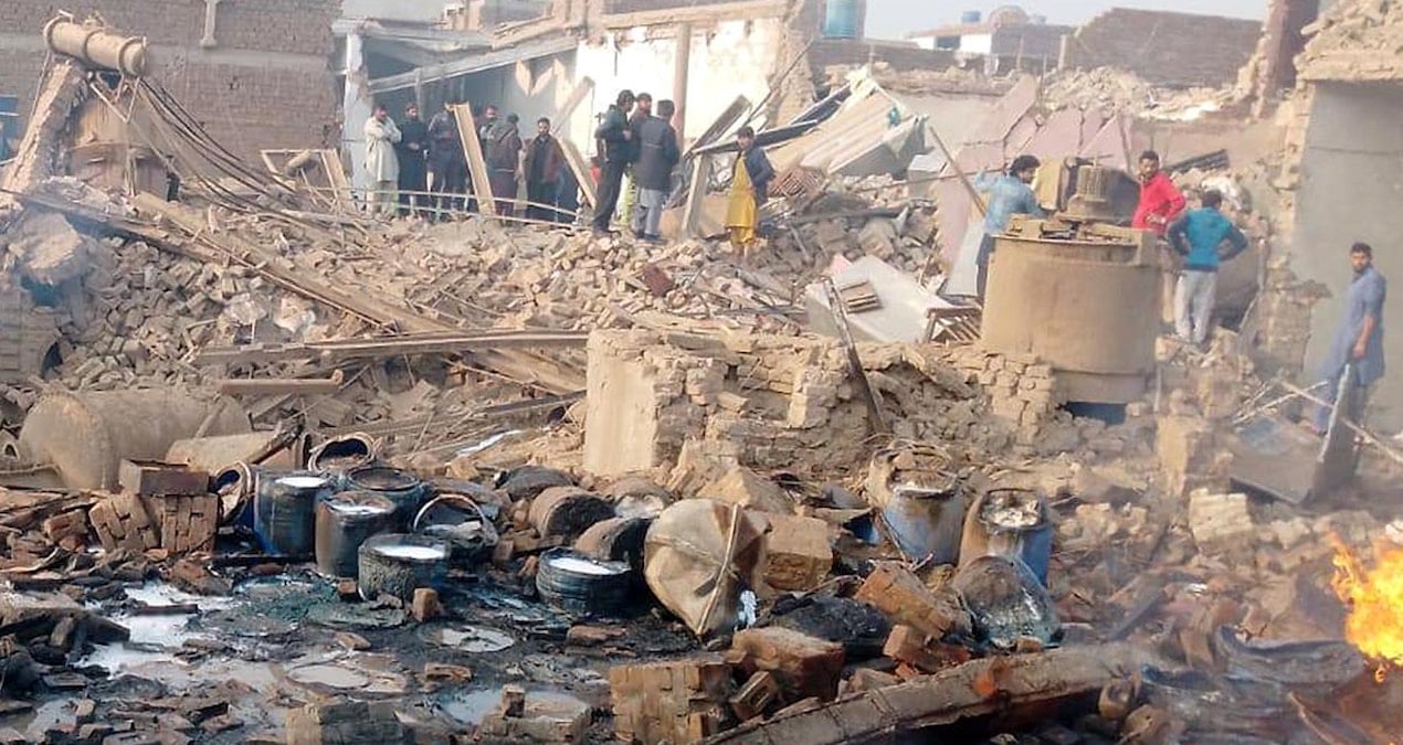 Pakistan’da tutkal fabrikasında patlama: 18 ölü, 21 yaralı