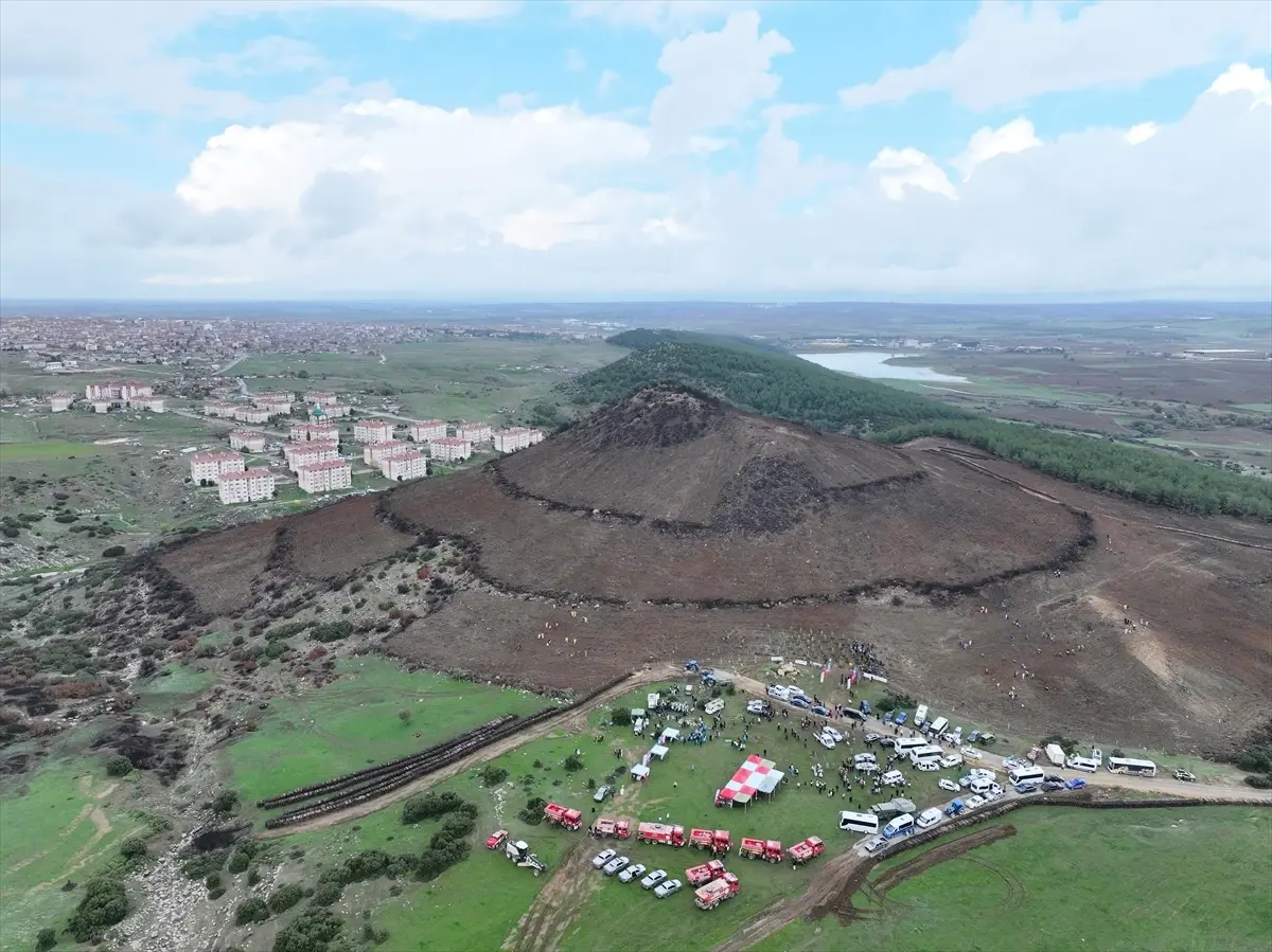 Trakya’da “Milli Ağaçlandırma Günü” dolayısıyla fidanlar toprakla buluşturuldu