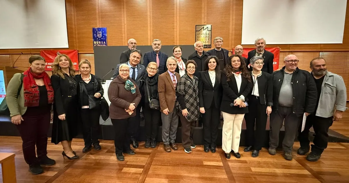 Bursa’da ‘Köy Enstitüleri’ paneli… Eğitimde fırsat eşitliği ve toplumsal dönüşüm konuşuldu