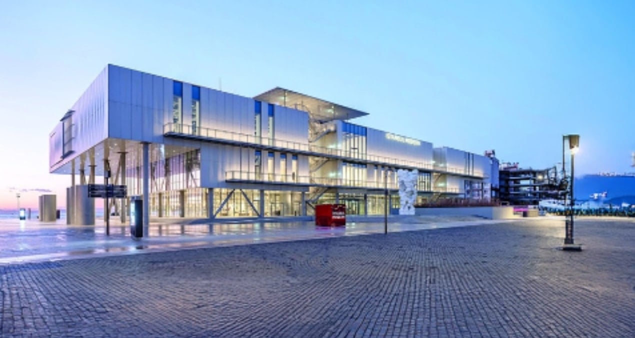 Gala Modern’de destek yarışı