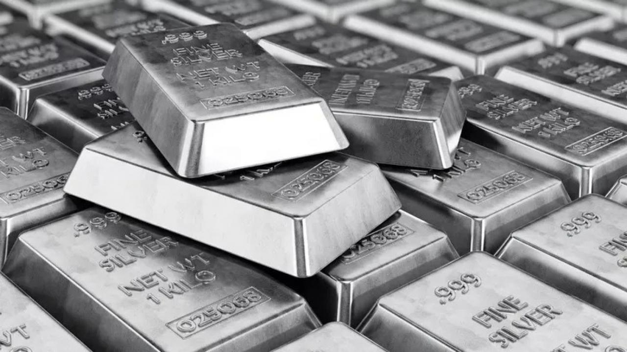 Gümüş tarihi rekoru kırdı: İlk kez bu seviyeye ulaştı!