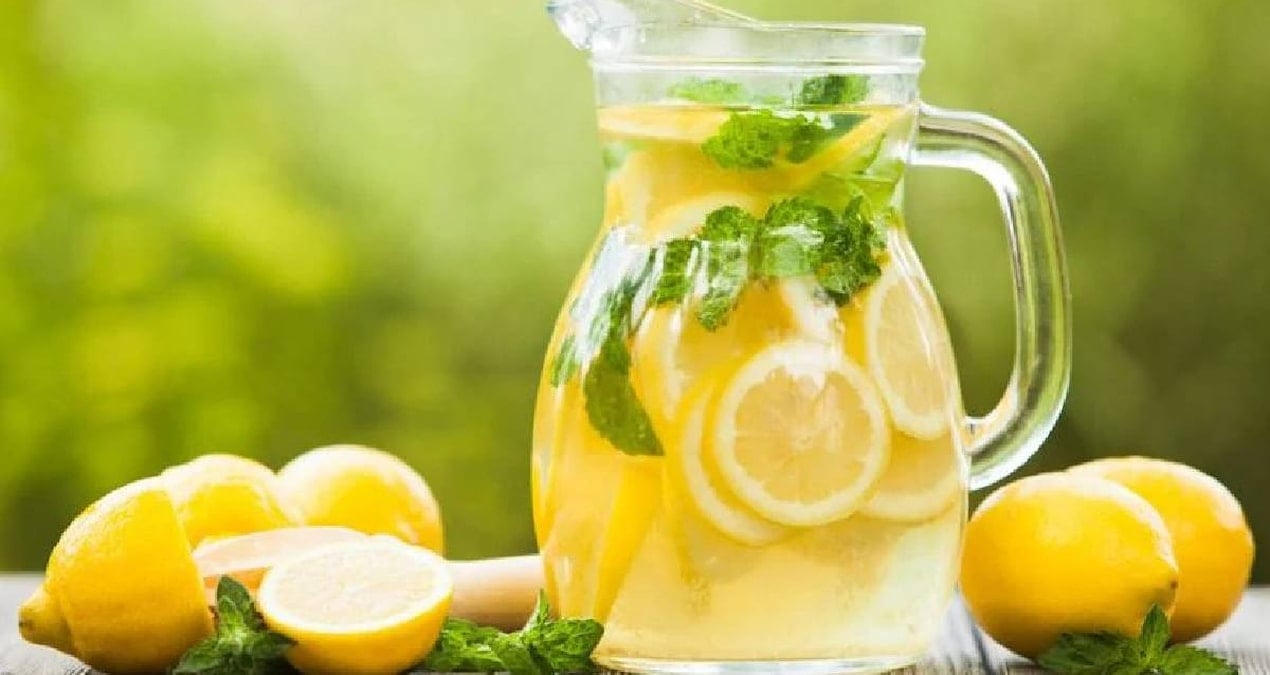 Her gün limonlu su içerseniz vücudunuzda neler olur? Sağlık uzmanları açıkladı