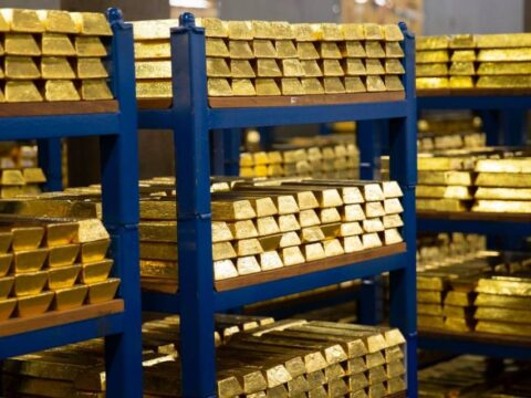 Ünlü ekonomist uyardı: Altında henüz dip seviyeleri görmedik