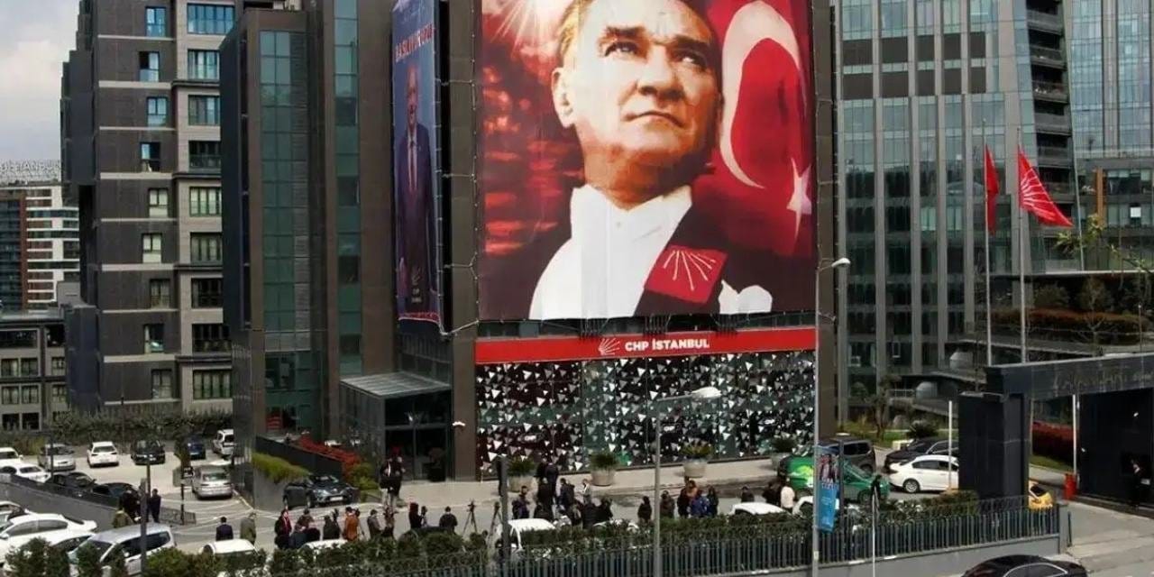 CHP İstanbul İl Başkanlığı Davası Bir Kez Daha Ertelendi