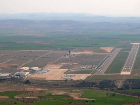 1 milyar euro harcayıp yapmışlardı: Dev havalimanı hayalete döndü