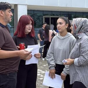 Aile içinde YKS heyecanı: Baba, anne ve iki kızı yarıştı