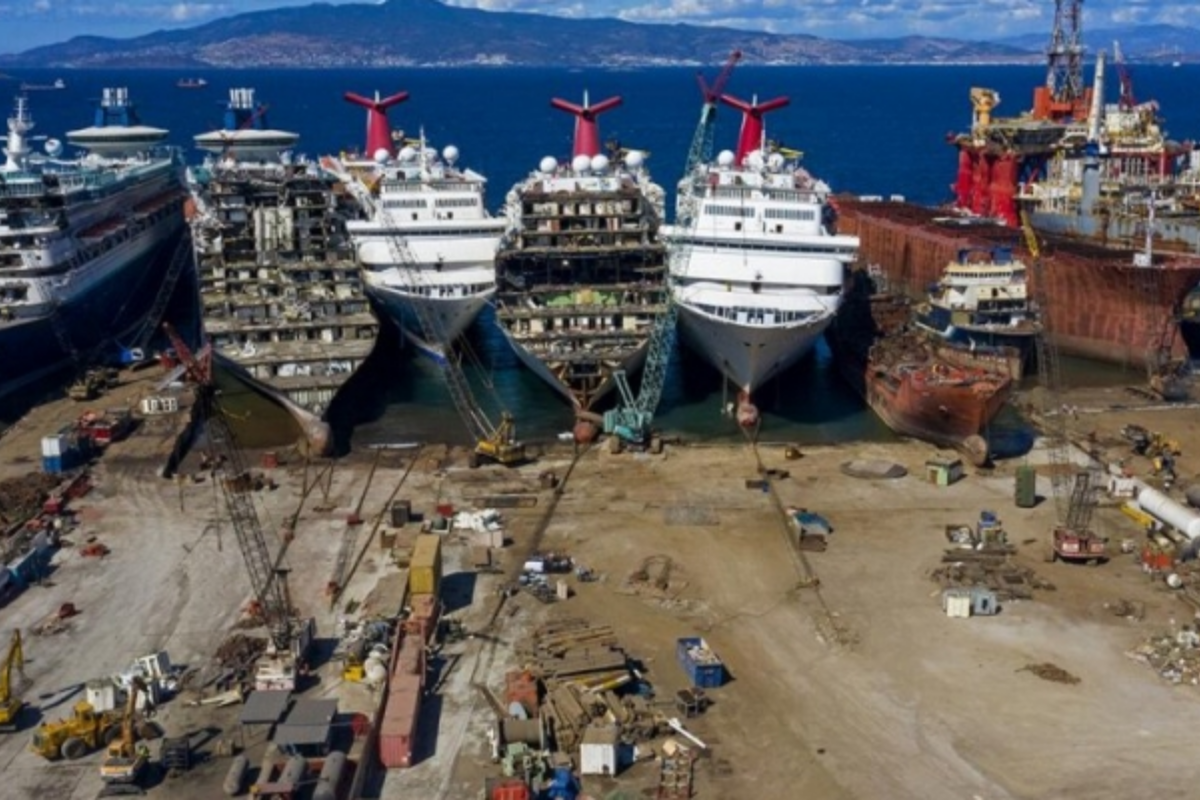 Hurdaya ayrilan turk bayrakli gemilerin yenisinin insasi icin tesvik sartlarinda duzenleme resmi gazetede yayinlandi J3lx7HWm
