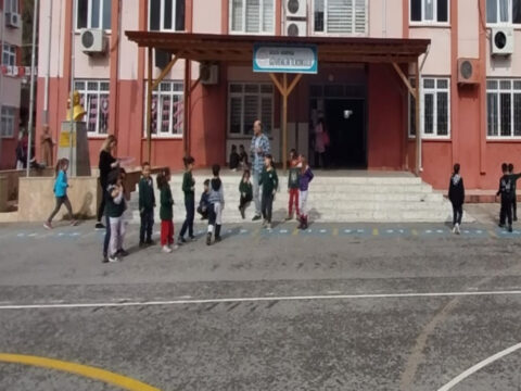 Okullar baslamadan cok sayida degisiklige gitti mebin yeni kararlari resmen aciklandi 1VJphWhU